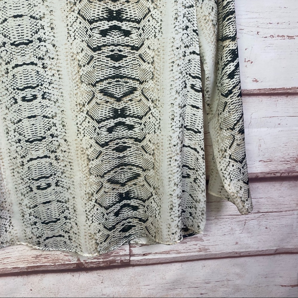 Zara Basic Stylish Snakeskin Patterned Top - image 5